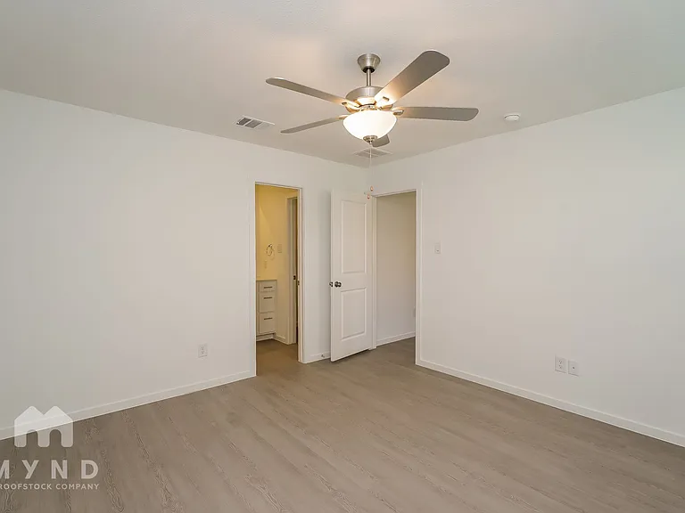 2728 River Knoll Ln — Photo 15