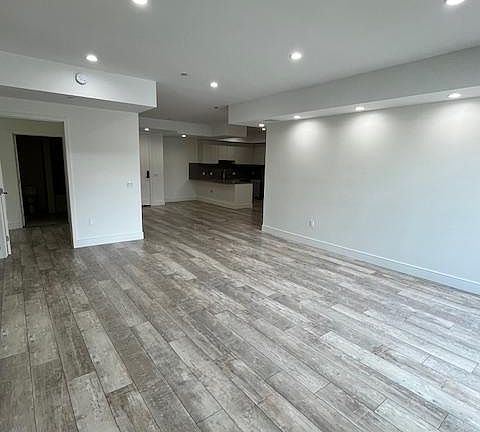 2nd image of 1946 Overland Ave #303