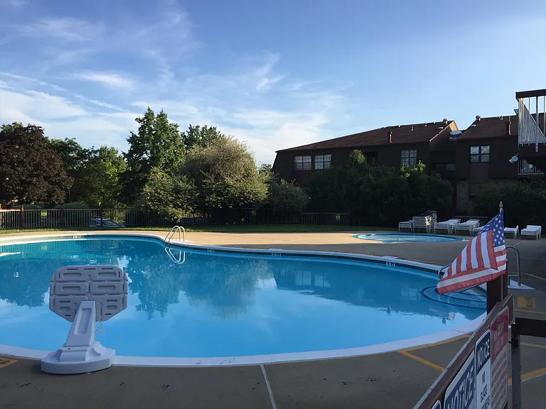 Association Pool and kid pool
