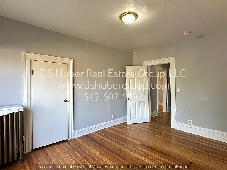 533.5 N Seymour Ave — Photo 11