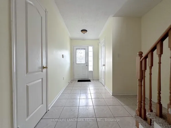 24 Crittenden Dr, Georgina, ON L4P 4E7