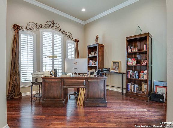 4th image of 6 W Oaks Ct