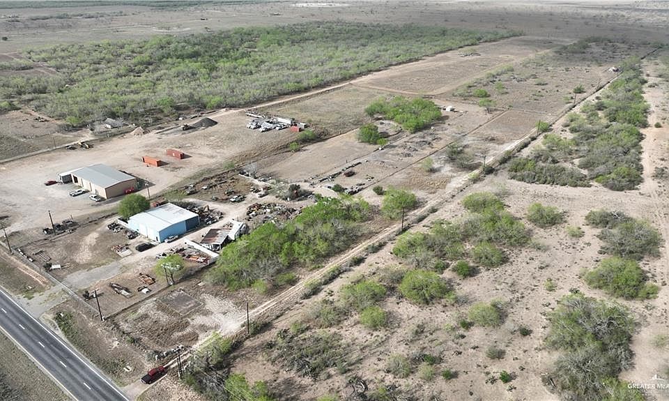 2nd image of 35739 N Us Highway 281