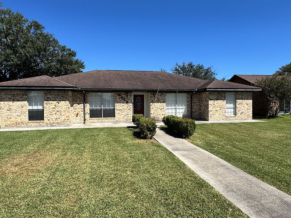 1st image of 8448 Greenbriar Ln