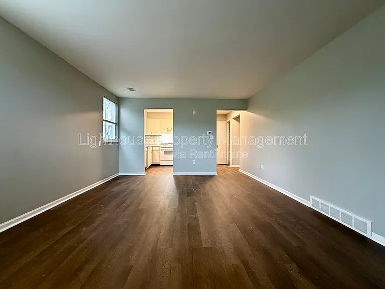 4142 Oak Park Dr SE #2 — Photo 8