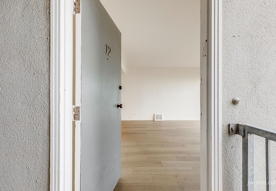1st image of 785 Burnett Ave #N12