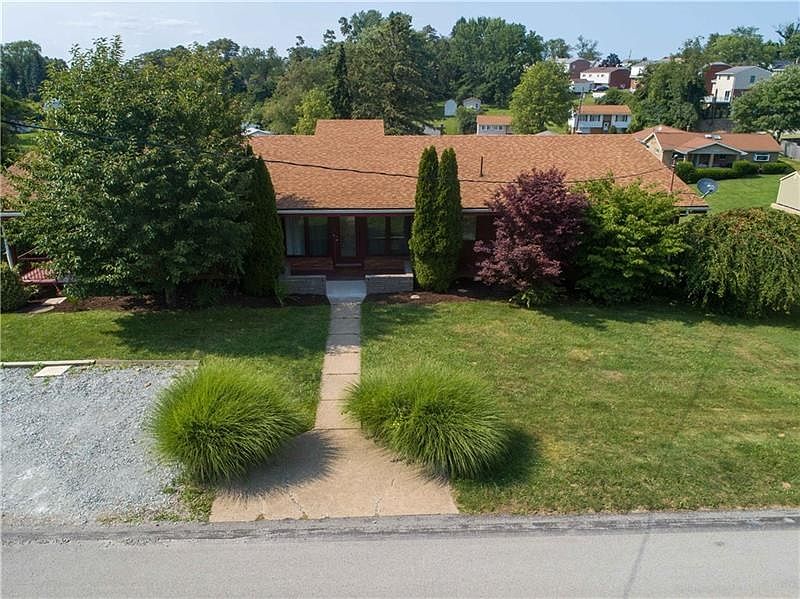 1st image of 292 Hannah Dr