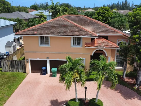 15867 SW 44th St, Miami, FL 33185