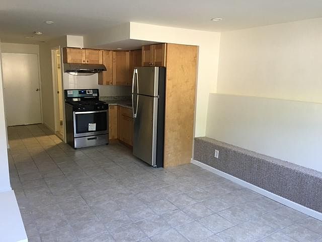 2nd image of 50 Arago St