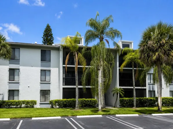 1007 GREEN PINE Boulevard #A3, West Palm Beach, FL 33409