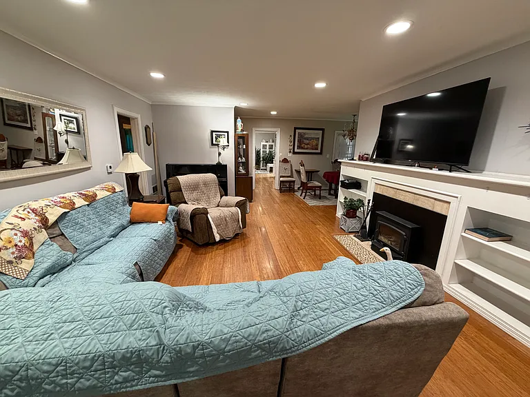 1627 W Cedar Hills Dr — Photo 6
