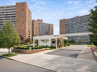 61-55 98th St APT 17A, Rego Park, NY