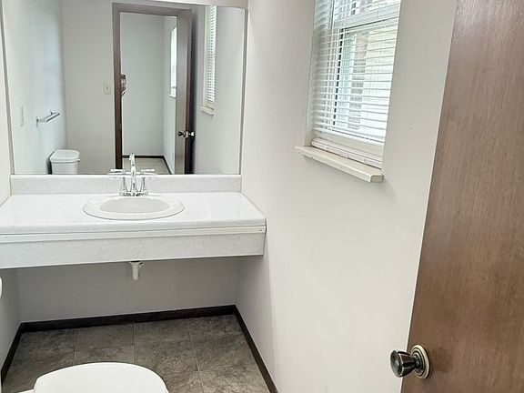 3rd image of 10410 Lovell Center Dr #1