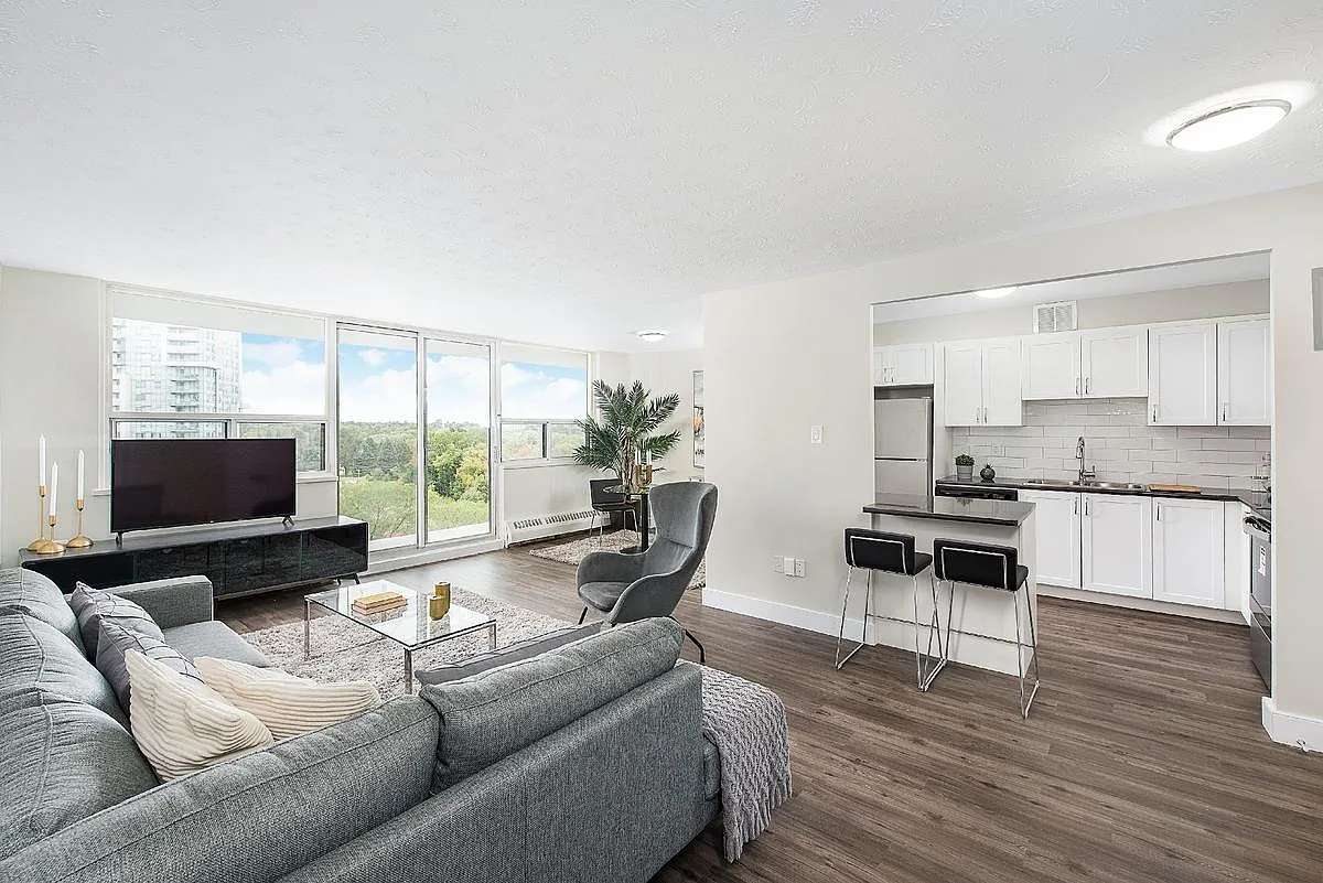1330 Danforth Road — Photo 3