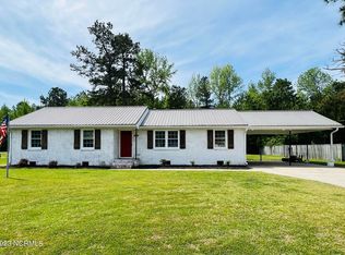 4803 Lakeview Rd, Elm City, NC 27822