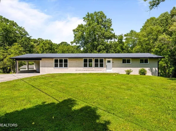 110 Skyline Dr, Oneida, TN 37841