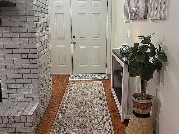 3rd image of 310 Clayton Rd