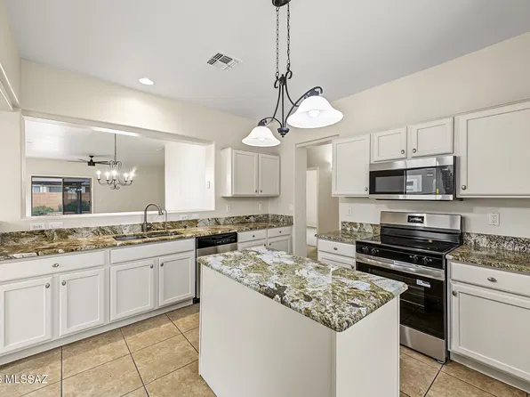 11078 W Motes Dr, Marana, AZ 85653