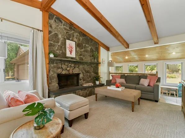 134 Summit Rd, Abington, MA 02351