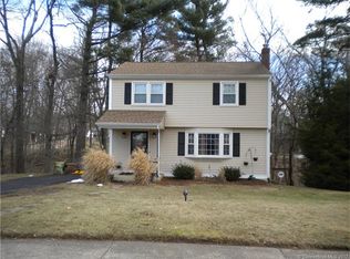 60 Hickory Dr, East Hartford, CT 06118