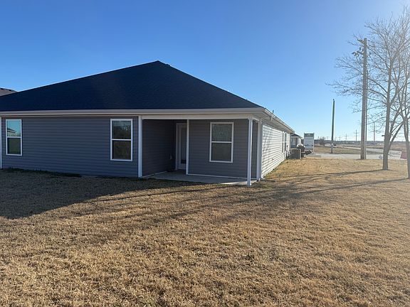 3rd image of 523 Alex Jordan Dr #523