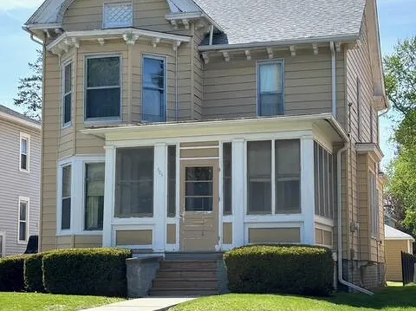 306 S A St, Monmouth, IL 61462