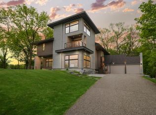 6830 Cardinal Cove Dr, Mound, MN 55364