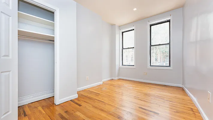 Rented by Nooklyn NYC LLC | media 17