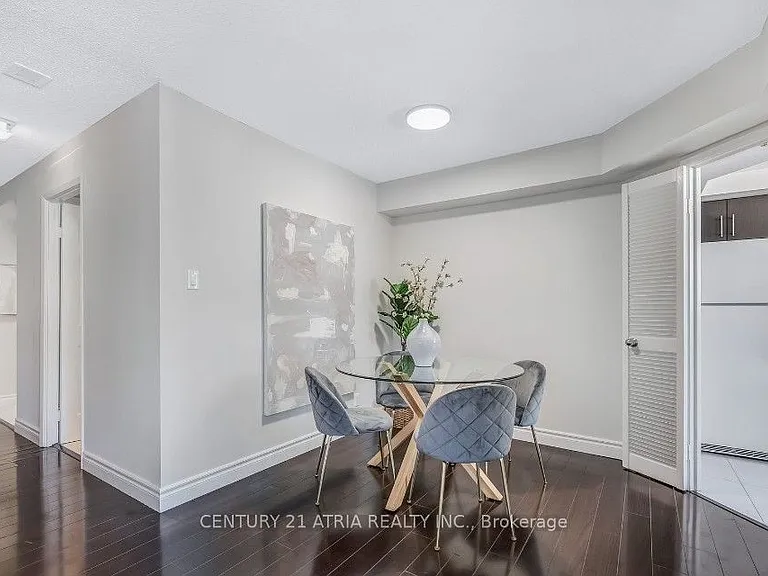44 Gerrard St W #1206 — Photo 2