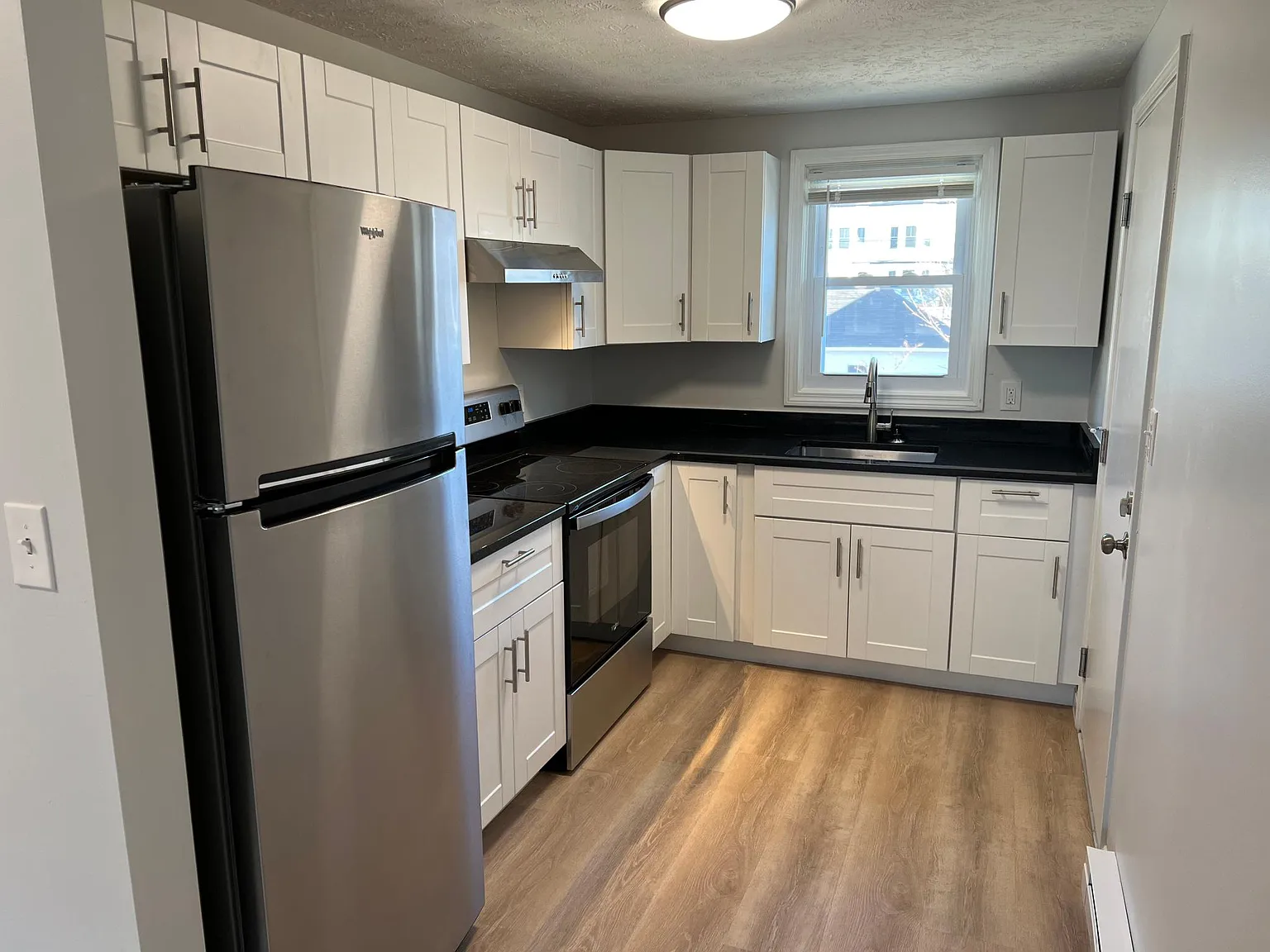 2 bed, $1,675 — Photo 1