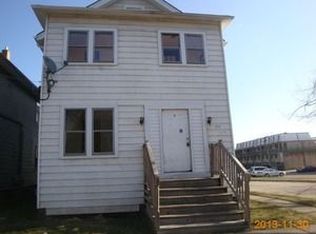 553 S Martin Luther King Jr Ave, Waukegan, IL 60085