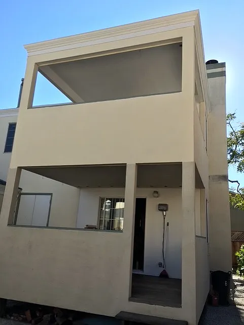 3 bed, 2.5 bath, 2500 sqft, $5,650 — Photo 2