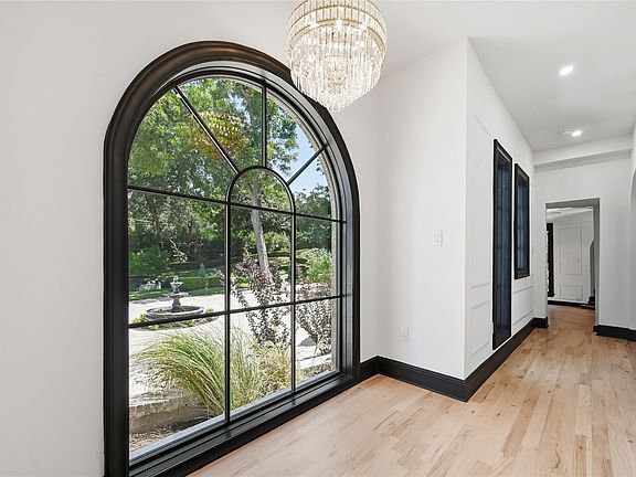 4th image of 6941 Gaston Ave