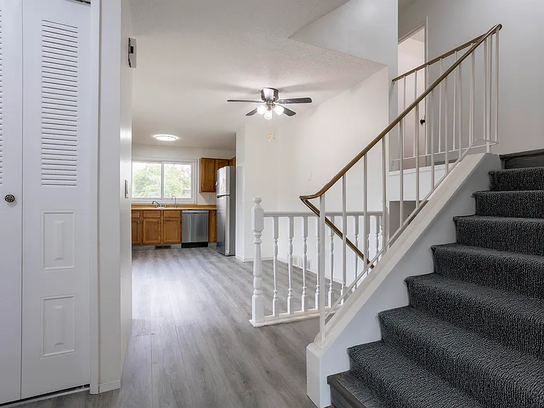 48 Greystone Dr — Photo 24
