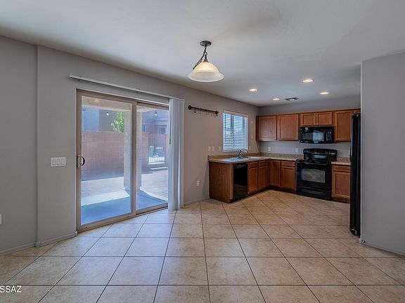5th image of 6018 S Hawks Hollow Ct
