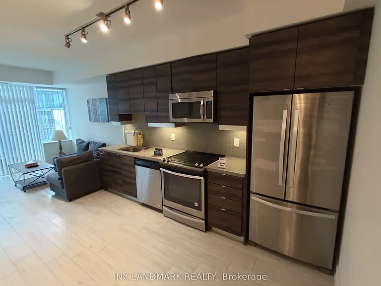 525 Adelaide St W #LPH31 — Photo 17