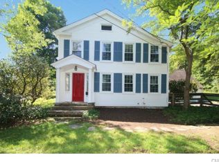 27 Walnut Hill Rd, Bethel, CT 06801