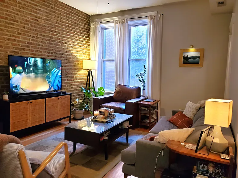 1260 W Carmen Ave #1 — Photo 3