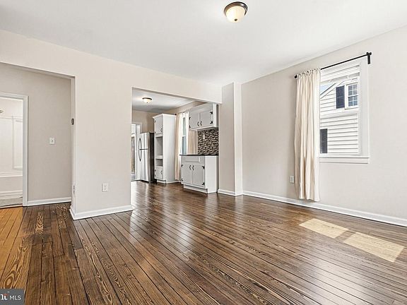 4th image of 321 Trappe Rd