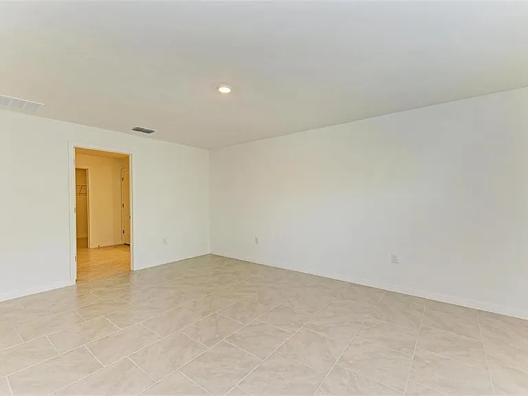 23444 Steeple Ave — Photo 14