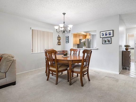 4th image of 40 Pelican Pointe Drive #2040
