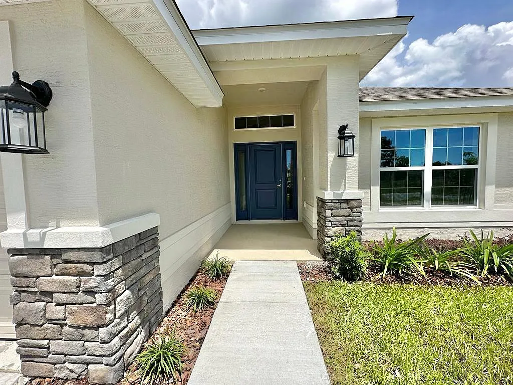 5524 Ocean Breeze Dr — Photo 2
