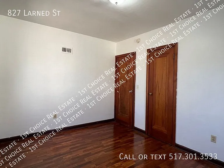 827 Larned St — Photo 13
