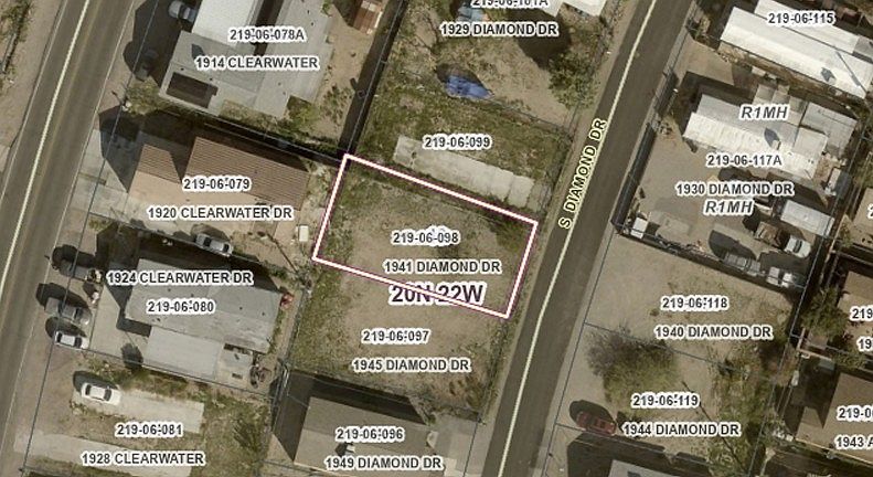 2nd image of 1941 Diamond Drive