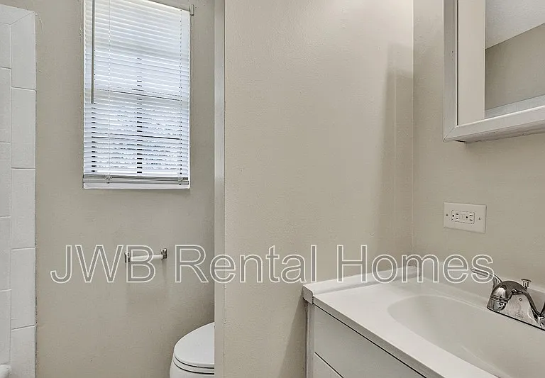 2150 Prospect St — Photo 13