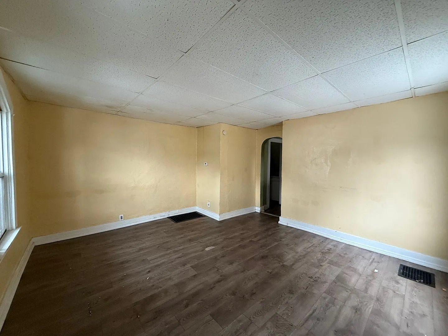 2 bed/1 bath Single Family Home McKeesport, PA — Photo 2