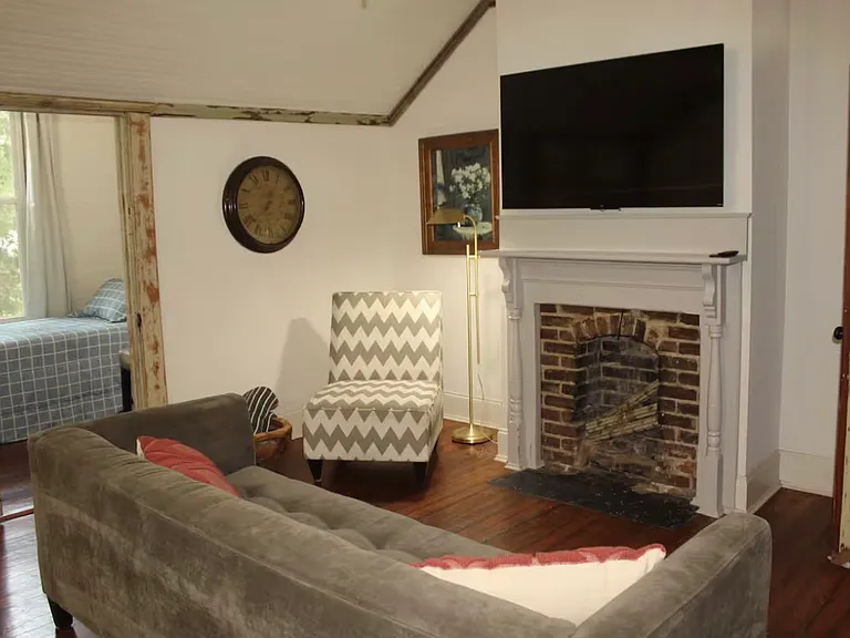205 W Leake St #B — Photo 12