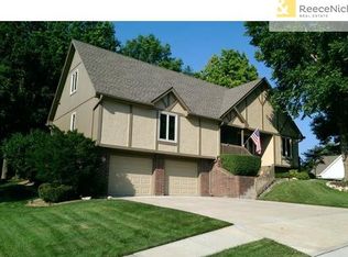 2103 SW Regency Ct, Blue Springs, MO 64015