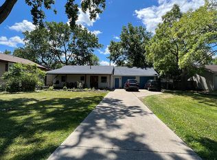 2735 Chrysler Ave, Waterford, MI 48328