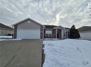 728 Iron Horse Dr, Warrensburg, MO 64093